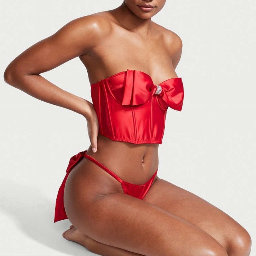 NWT Dream Angels Cupped Bow Bra Top & V String Panty Set